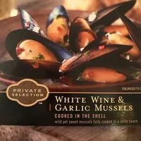Amount of sugar in Mussels with a white wine butter & garlic sauce
