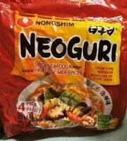 Suhkur ja toitained sees Nongshim noodles nongshim