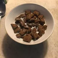 Suhkru kogus sees Cereal with chocolate flavored center, double chocolate