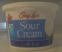 İçindeki şeker miktarı Low Fat Sour Cream