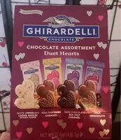 Sokerin määrä sisällä Chocolate assortment duet hearts