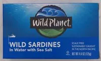 Sokerin määrä sisällä Wild sardines in water with sea salt, sea salt