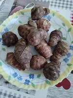 Suhkru kogus sees Topinambour