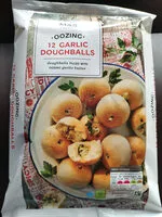 Suhkru kogus sees Oozing garlic doughballs