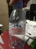 入っている砂糖の量 Evian 33cl