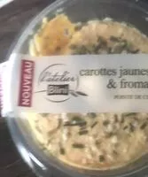 Suhkru kogus sees Carottes jaunes. De Bretagne et fromage. Frais