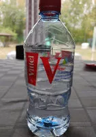 入っている砂糖の量 VITTEL eau minérale naturelle 75cl
