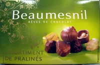 Assortiments de bonbons de chocolat au praline