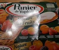 Yoghurts high in protein on a fruit layer