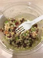 Amount of sugar in Salade de perles, légumes verts et saumon fumé