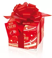 Sokerin määrä sisällä Mon cheri cerise bonbons de chocolat noir fourres cerise et liqueur cube de 27 bouchees