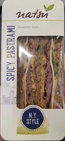 Suhkru kogus sees N.Y. Style Spicy Pastrami mit pikanter Sauce