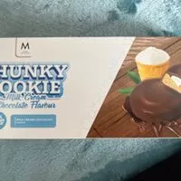 Sokerin määrä sisällä Chunky Cookie Milk Cream Chocolate