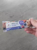 İçindeki şeker miktarı muesli bar with forest berries and yoghurt