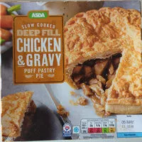 Zuckermenge drin Slow Cooked Deep Fill Chicken & Gravy Puff Pastry Pie