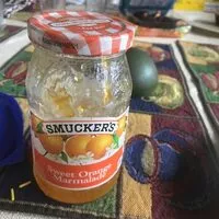 Suhkur ja toitained sees Smucker