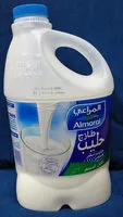 Suhkru kogus sees Almarai whole milk