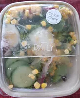 Sokerin määrä sisällä Salat Cottage Cheese