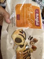 Suhkru kogus sees plum cake con crema gianduia