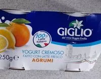 Sokerin määrä sisällä yogurt cremoso fatto con latte fresco