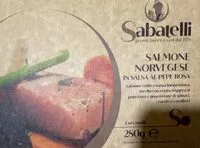 Suhkru kogus sees Salmone norvegese in salsa al pepe rosa