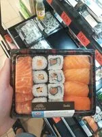 Jumlah gula yang masuk Surtido sushi salmón