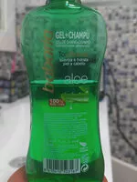 Cantidad de azúcar en Gel + champú tonificante aloe vera