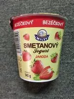 Suhkru kogus sees Bánovecký cream yoghurt Strawberry