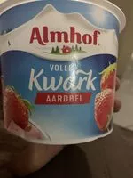 Suhkru kogus sees Volle kwark aardbei