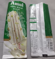 Suhkru kogus sees Ice cream stick (kulfi of pista malai flavour)