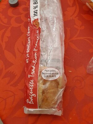 Sucre et nutriments contenus dans Baguette tradition francaise