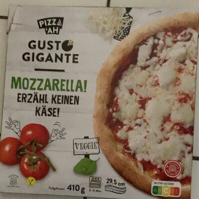 Mozzarella pizzen