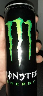 Sokeria ja ravinteita mukana Monster beverage