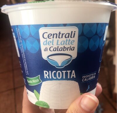 Sucre et nutriments contenus dans Centrali del latte di calabria